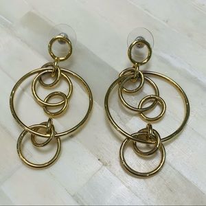 Gold Interlocking Circles Drop Earrings